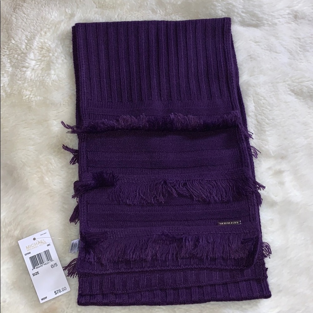 Beautiful Michael Kors Rib Fringe Muffler Scarf!